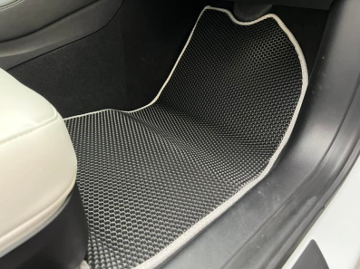 Autokoberce do Tesla Model 3 1 gen Sedan (2017-2025)