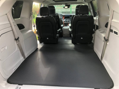 Autokoberce do Chrysler Pacifica 7 místný Benzín 2 gen Minivan (2016-2025)